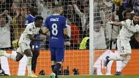 丁俊晖英锦赛显神威，两杆破百轻松闯入正赛